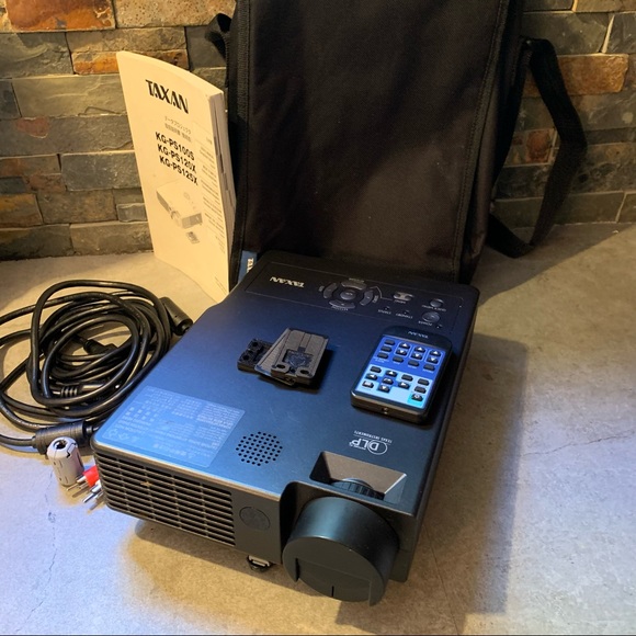 KAGA TAXAN Data projector KG-PS100S See Description - Picture 9 of 13